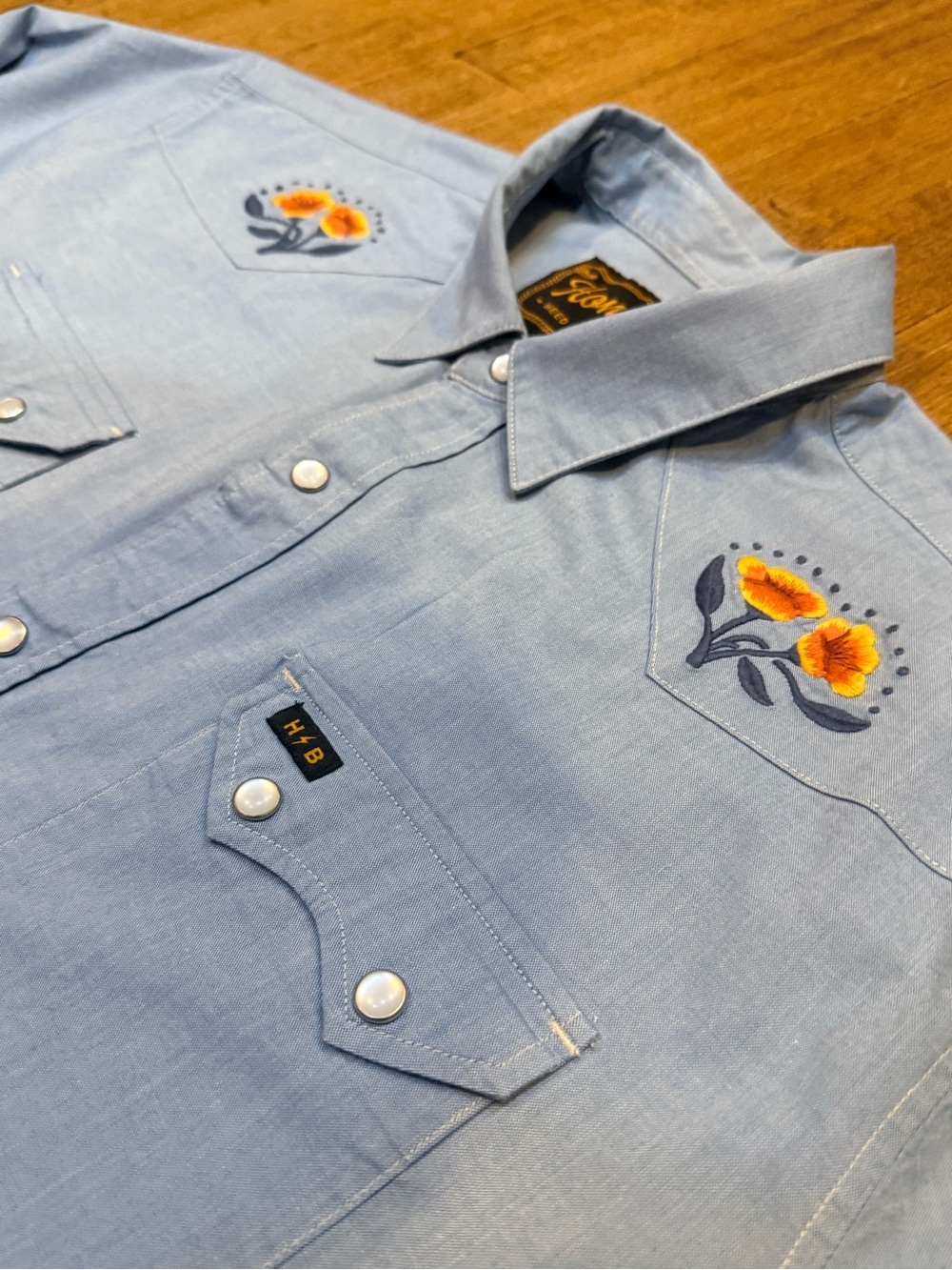 Howler Bros - Light Blue Western Shirt with Orange Poppy Embroidery - Large NWOT - Picture 6 of 8